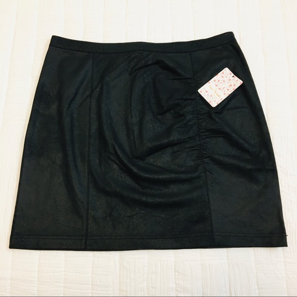 Free People Ruched Faux Leather Black Mini Skirt - Picture 3 of 8